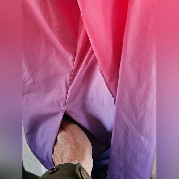 Fila Sport Ombre Hooded Zip-up Windbreaker Coat-Size Medium - Picture 8 of 10